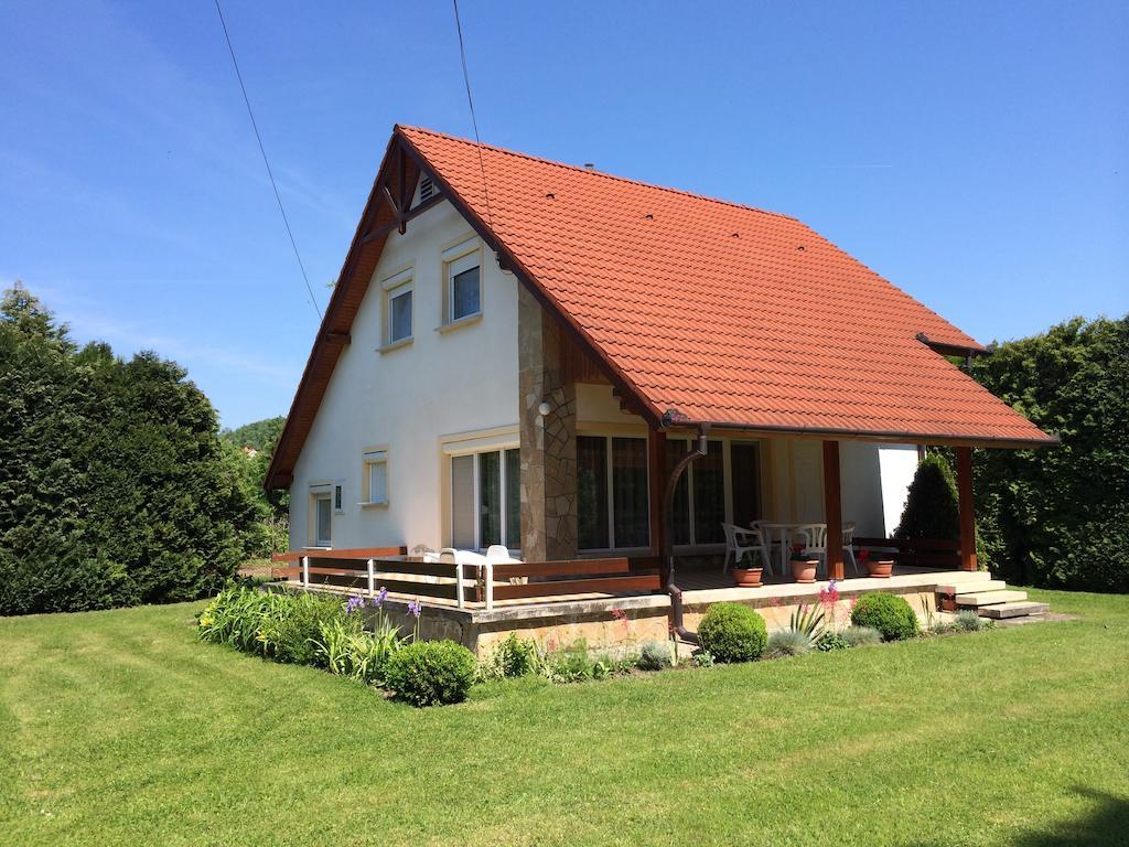 Frankie Holiday Apartment I. Balatongyörök Zimmer foto